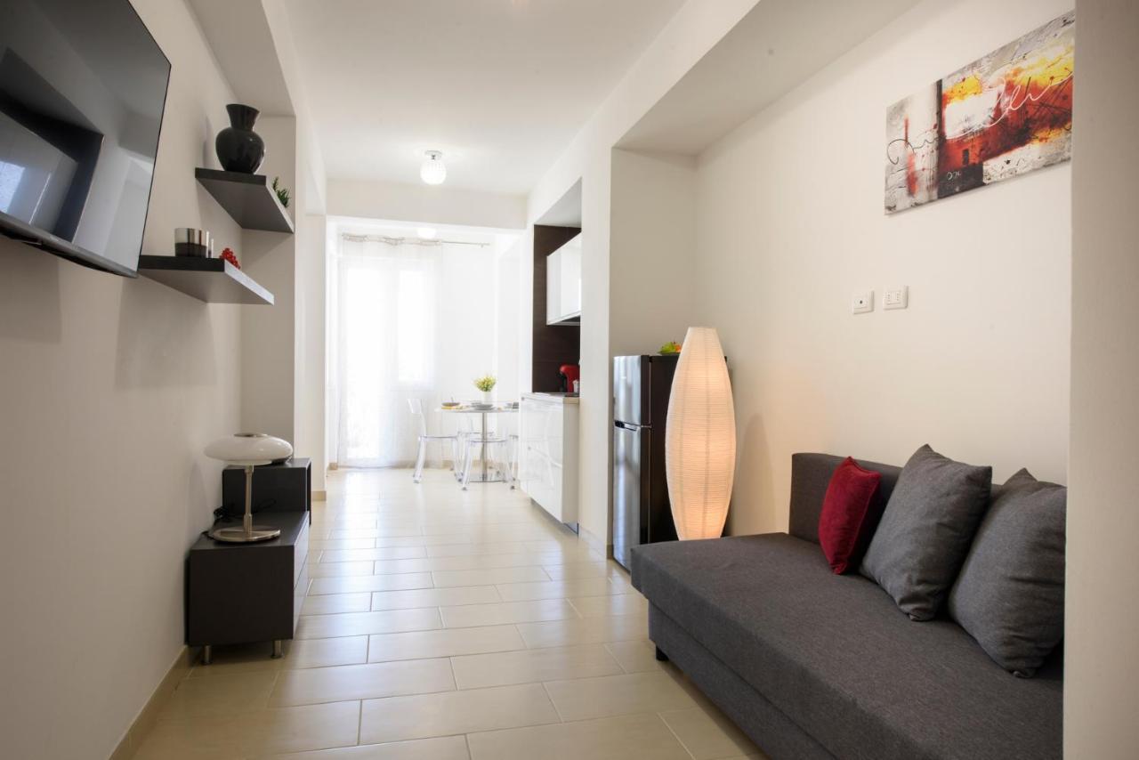 Madagi Beachfront Apartments Pozzallo Extérieur photo